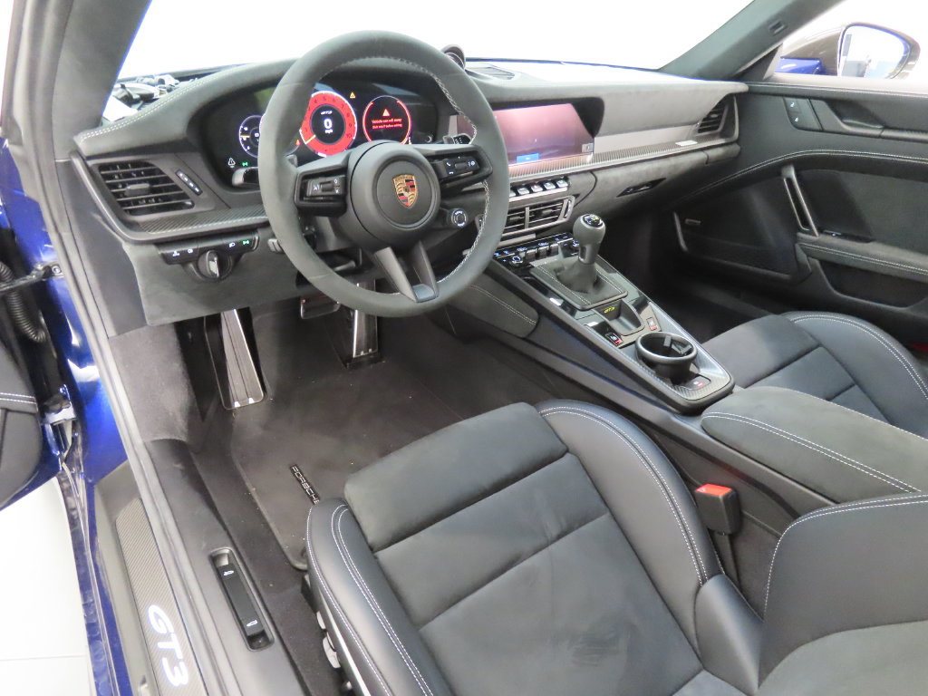Certified 2026 Porsche 911 GT3 RWD image 4