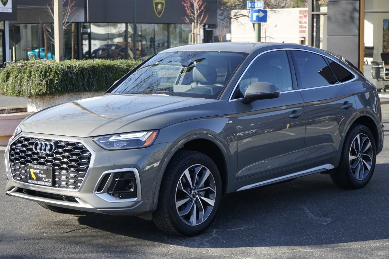 Used 2023 Audi Q5 2.0T Premium Plus w/ Premium Plus Package image 3