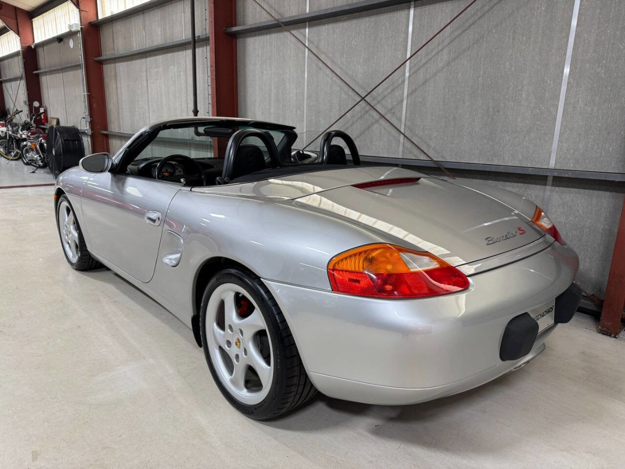 Used 2001 Porsche Boxster S image 9