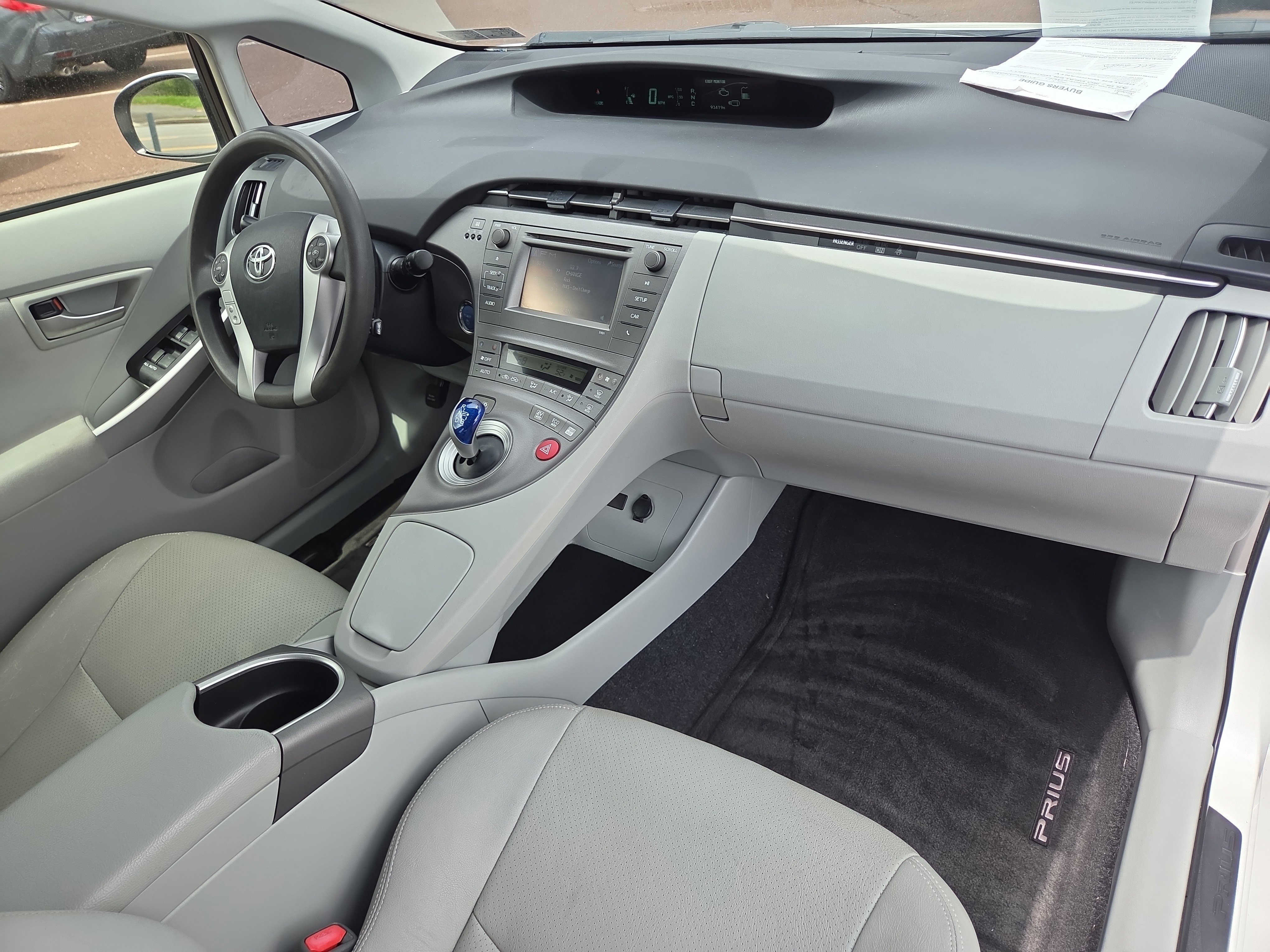 Used 2015 Toyota Prius Two image 18