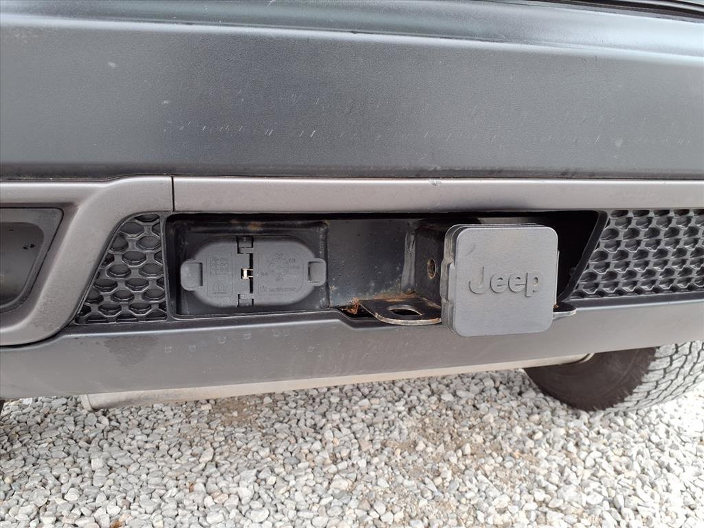 Used 2022 Jeep Cherokee Trailhawk w/ Premium Leather Package image 33