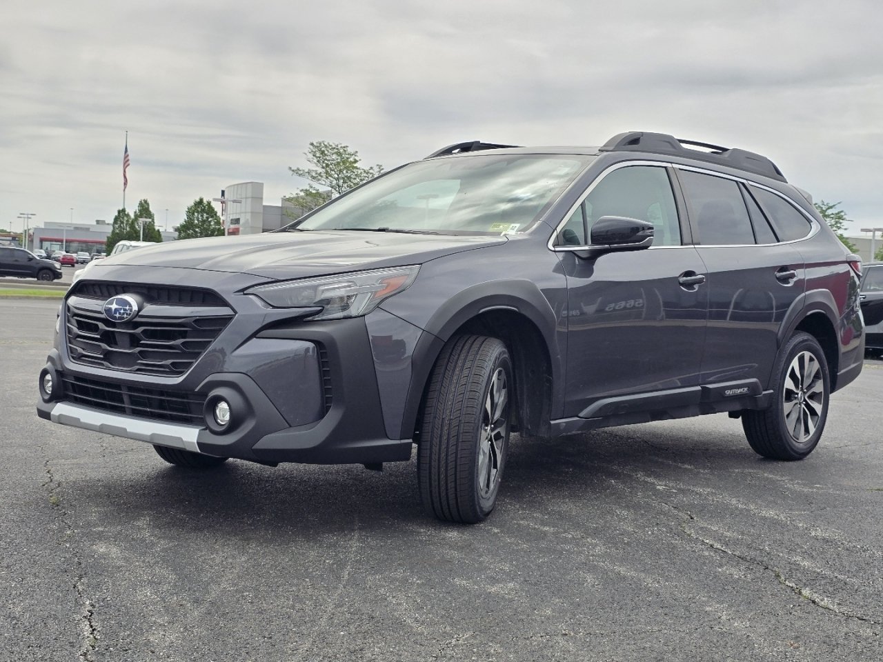 Used 2023 Subaru Outback Limited AWD/4WD image 13