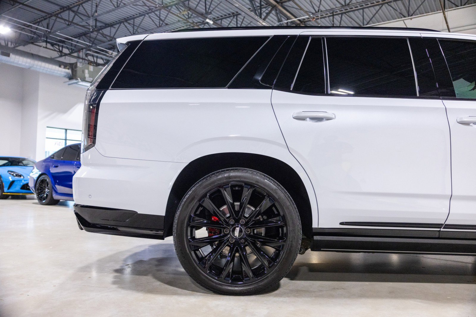 Used 2026 Cadillac Escalade V w/ LPO, ONYX Package AWD/4WD image 23