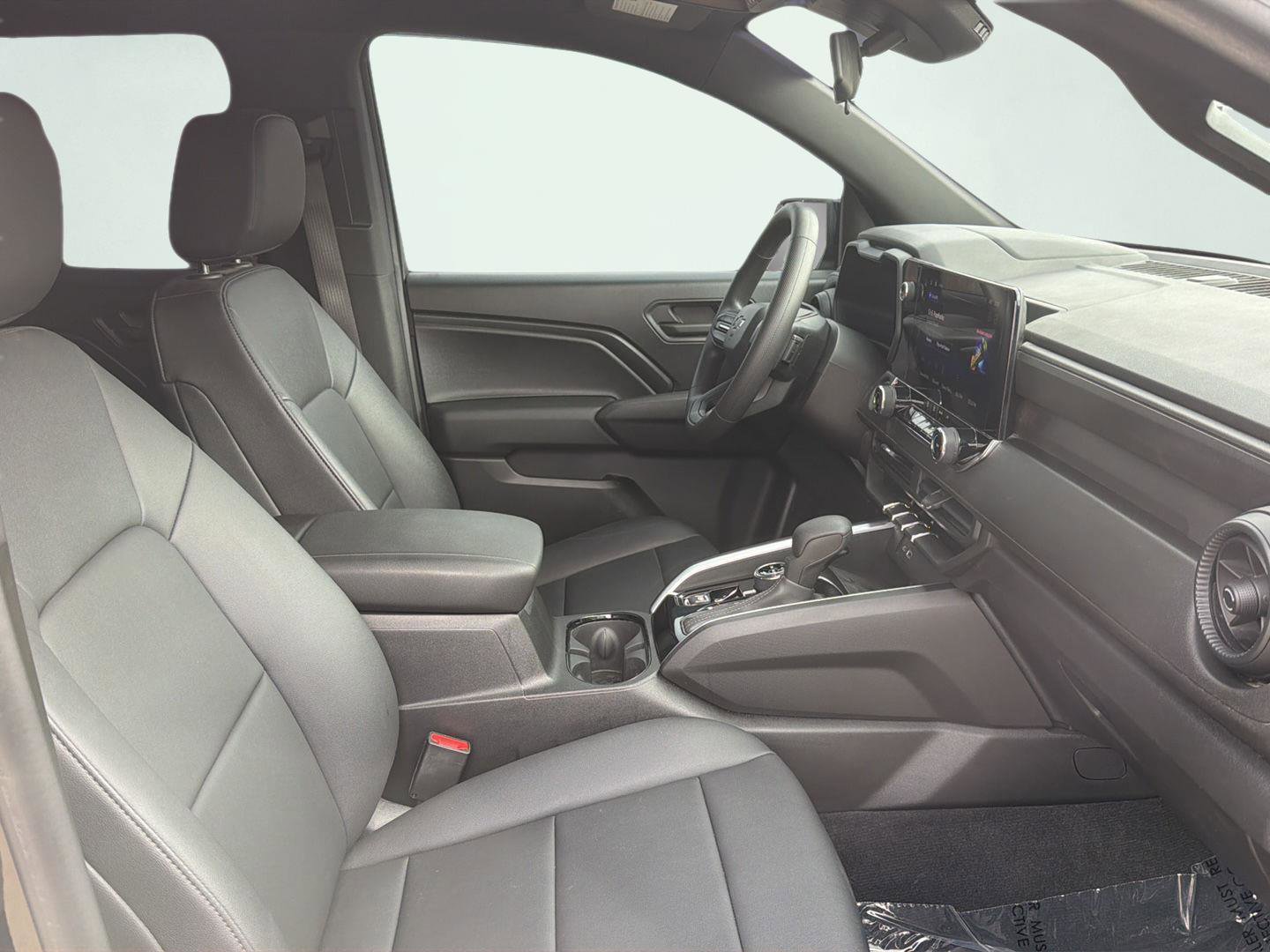 Used 2024 Chevrolet Colorado Trail Boss w/ Safety Package image 15