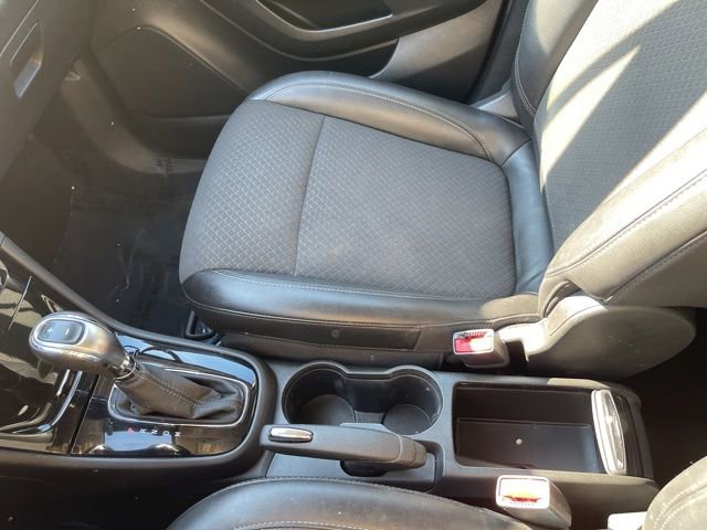 Used 2020 Buick Encore Preferred w/ Safety Package AWD/4WD image 24