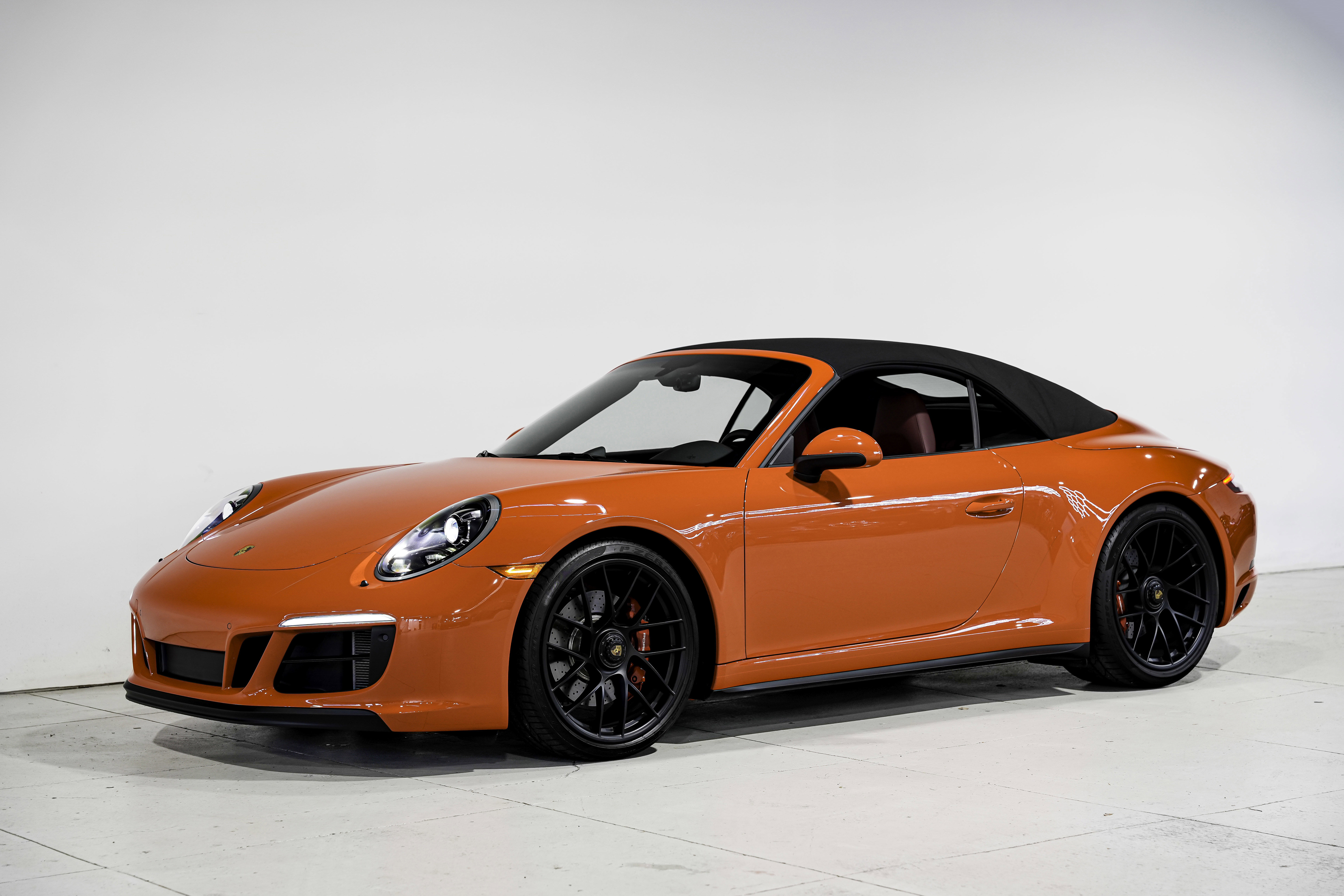 Used 2018 Porsche 911 Carrera GTS image 6