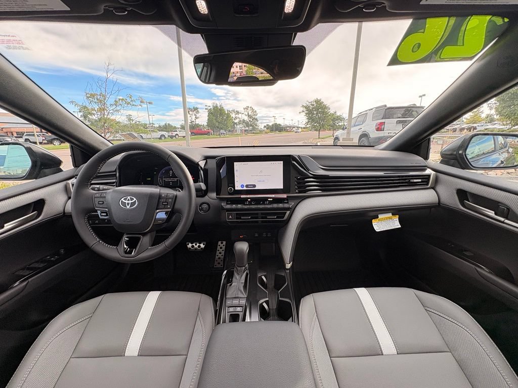 Used 2026 Toyota Camry SE w/ Convenience Package FWD image 12