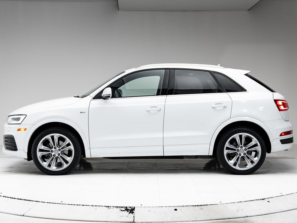 Used 2016 Audi Q3 2.0T Prestige w/ Prestige Package AWD/4WD image 2
