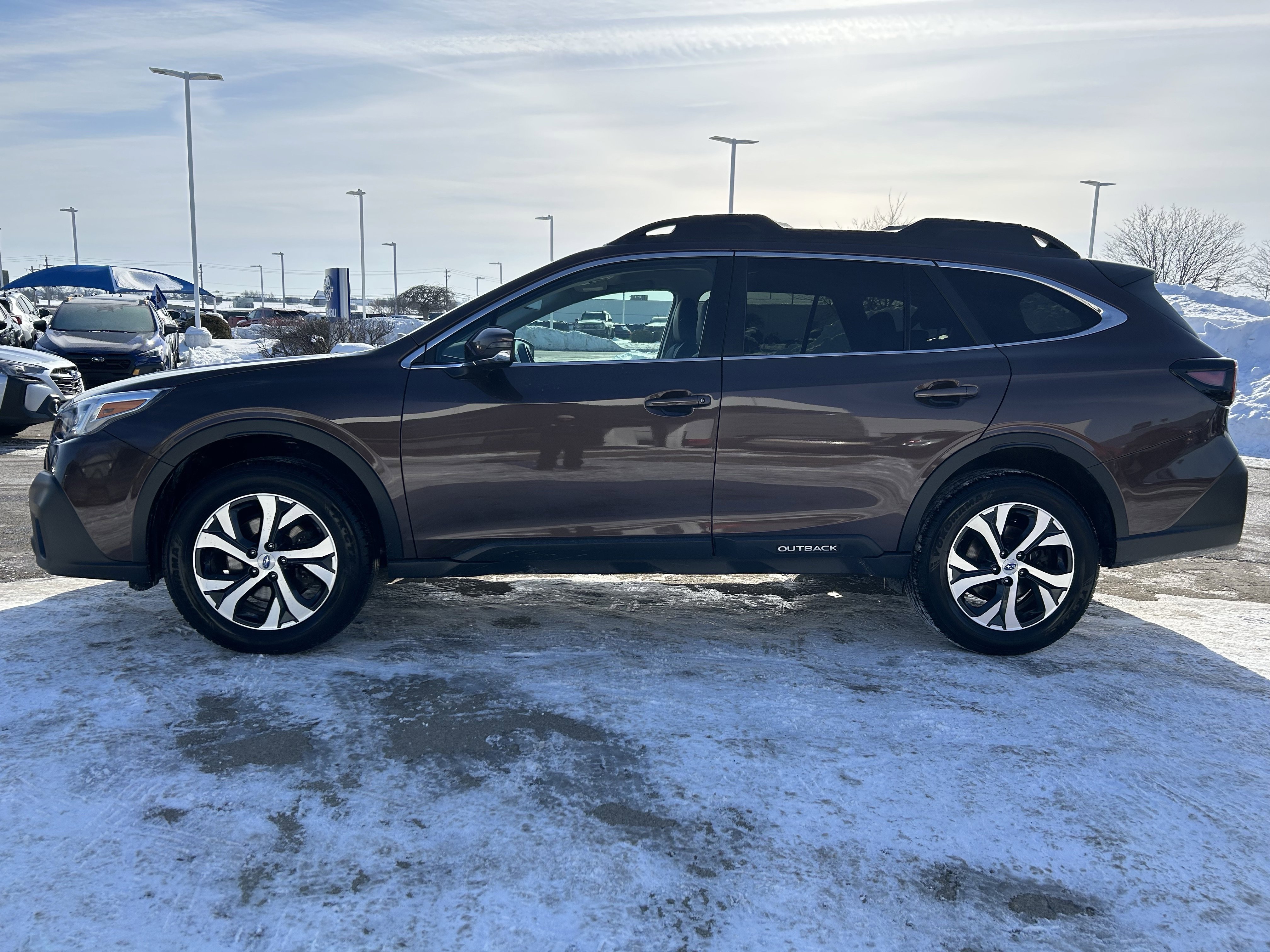 Used 2020 Subaru Outback Limited XT image 4
