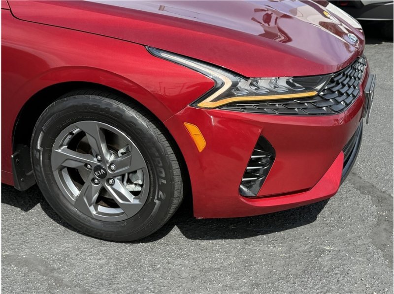 Used 2021 Kia K5 LXS FWD image 7