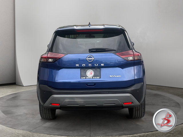 Used 2023 Nissan Rogue SV AWD/4WD image 6