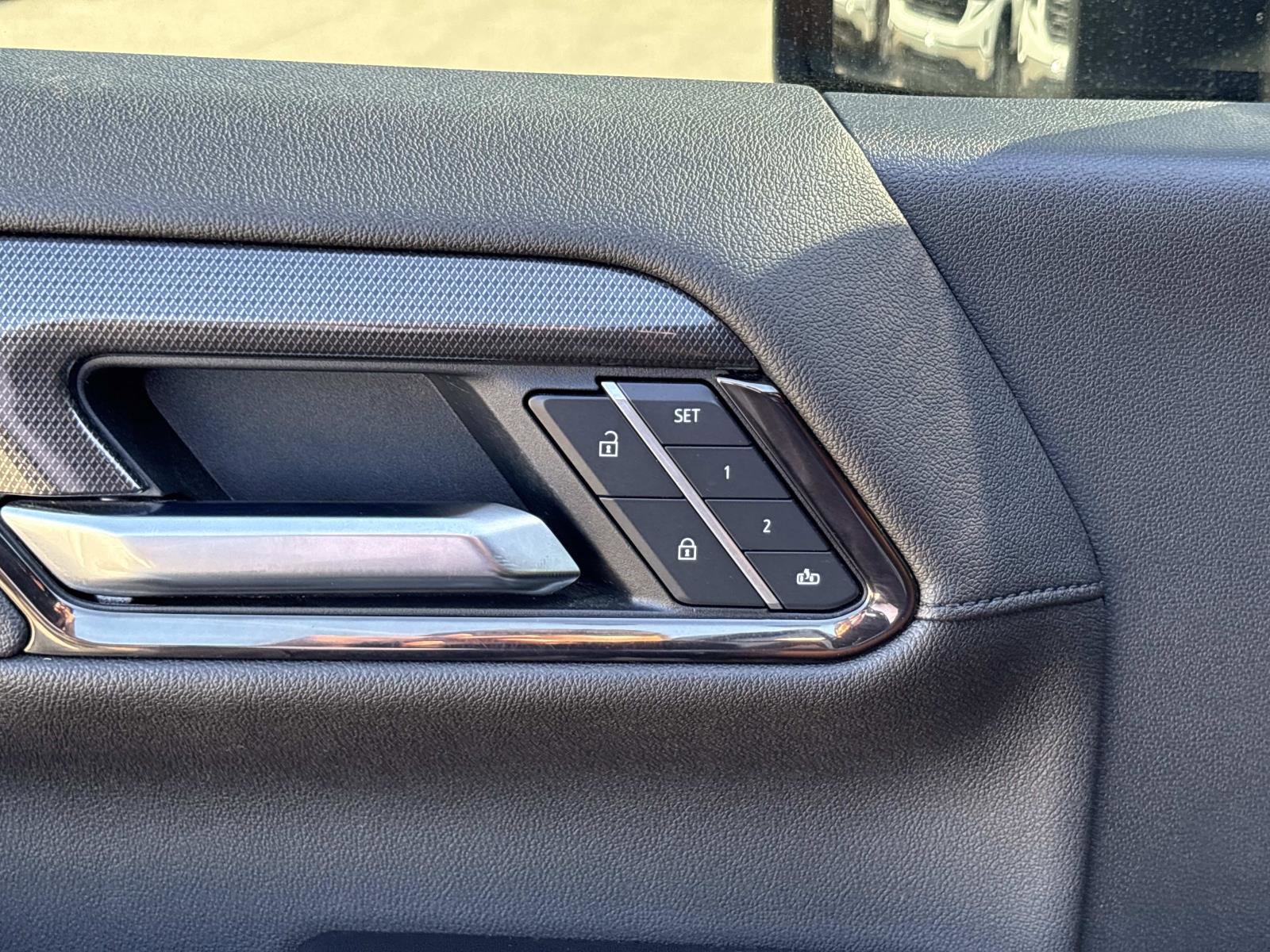 Certified 2025 GMC Sierra 2500 AT4 w/ AT4 Premium Plus Package image 14