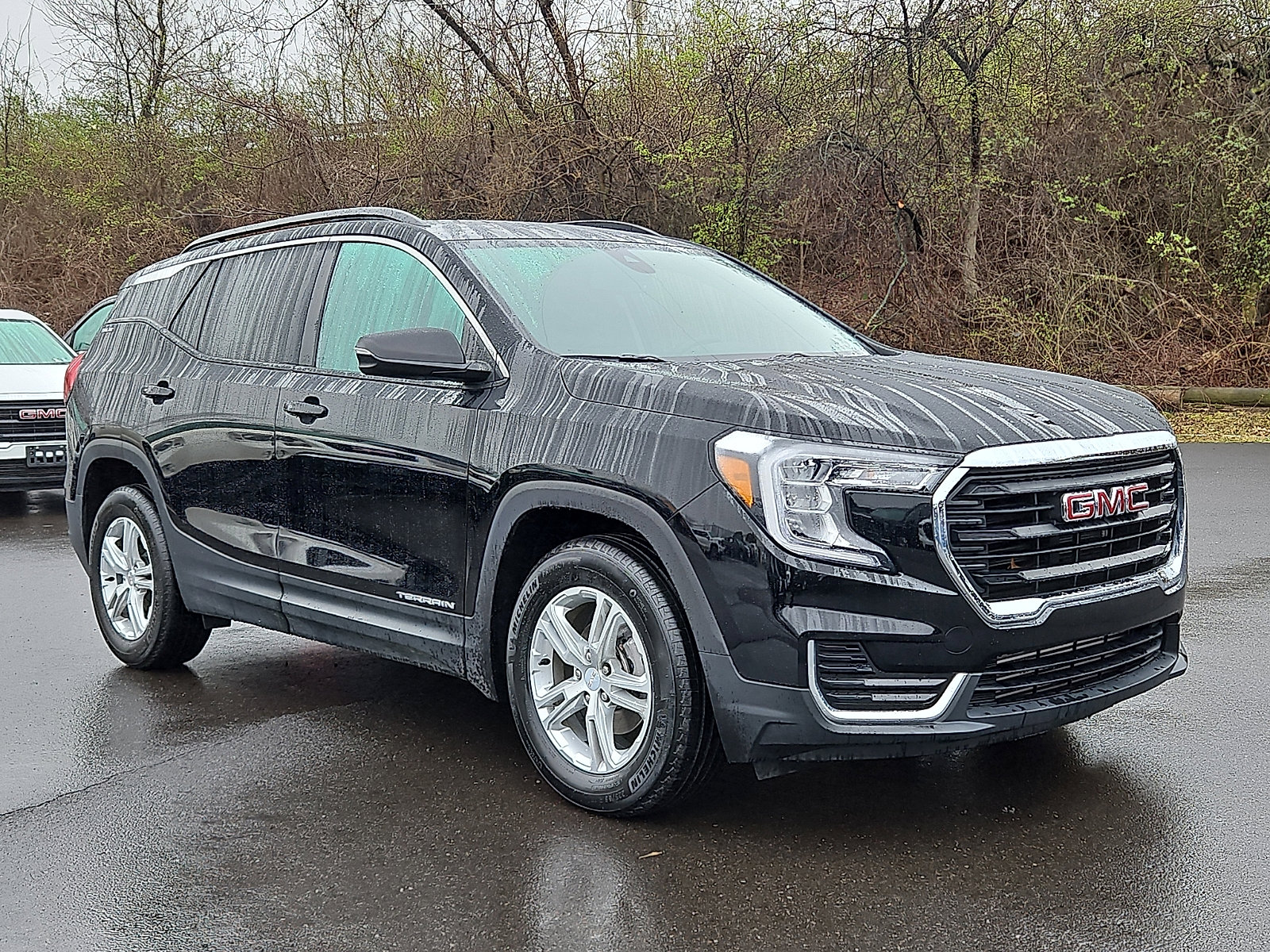 Certified 2023 GMC Terrain SLE w/ Driver Convenience Package image 1