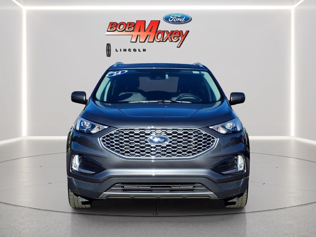 Used 2024 Ford Edge SEL w/ Convenience Package AWD/4WD image 2