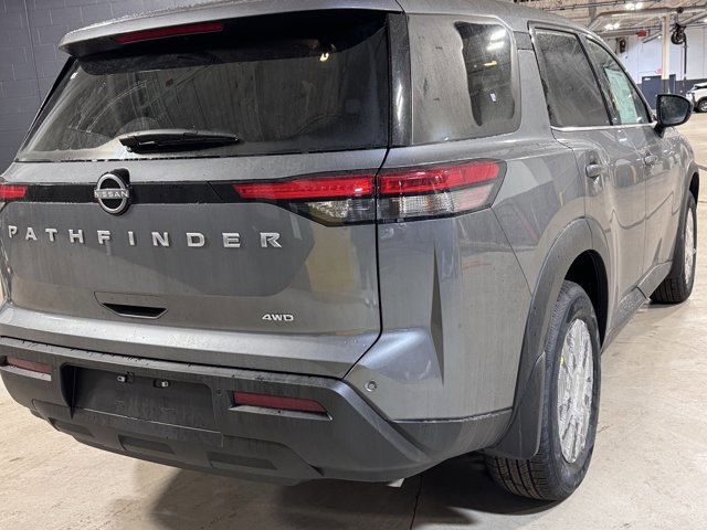 New 2025 Nissan Pathfinder S image 14