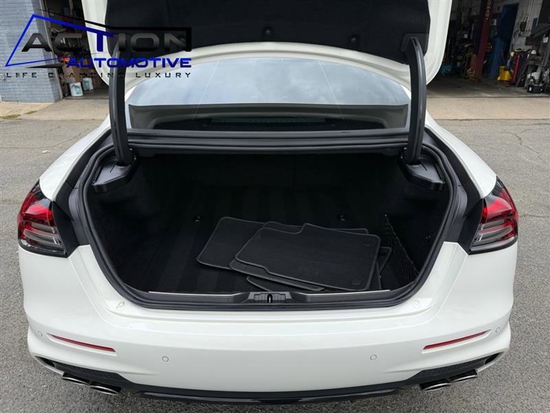 Used 2022 Maserati Quattroporte Modena image 17
