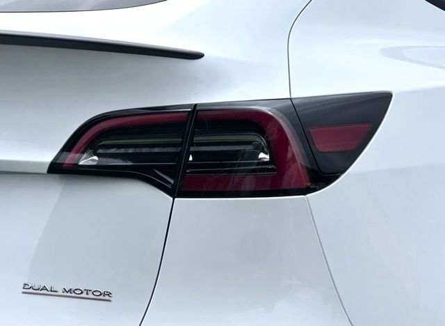 Used 2024 Tesla Model Y Performance AWD/4WD image 12