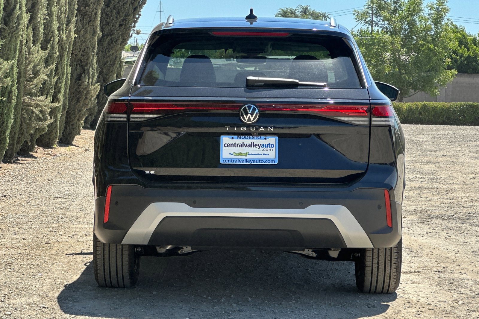 New 2025 Volkswagen Tiguan SE image 5