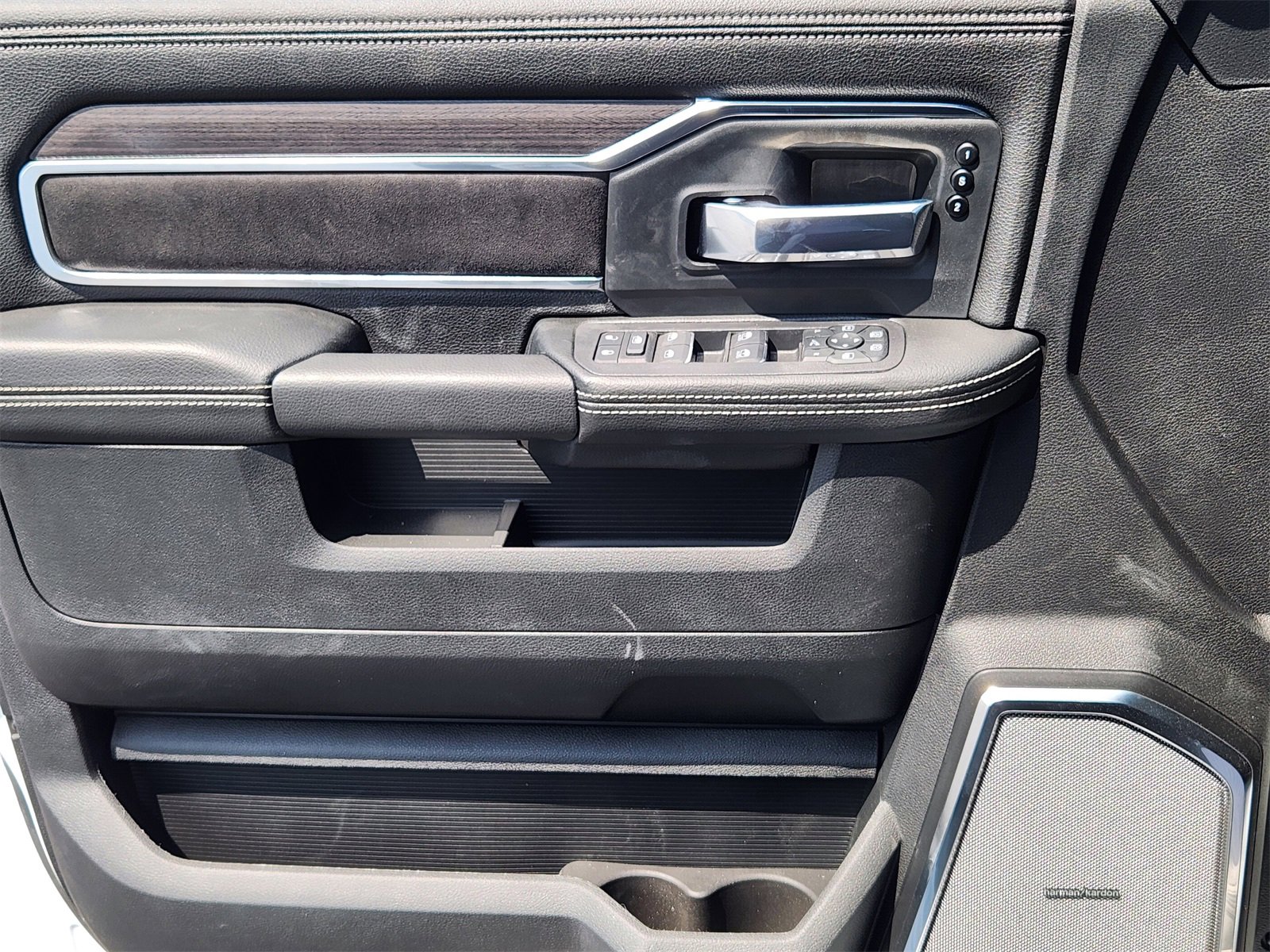 New 2026 RAM 2500 Laramie image 17