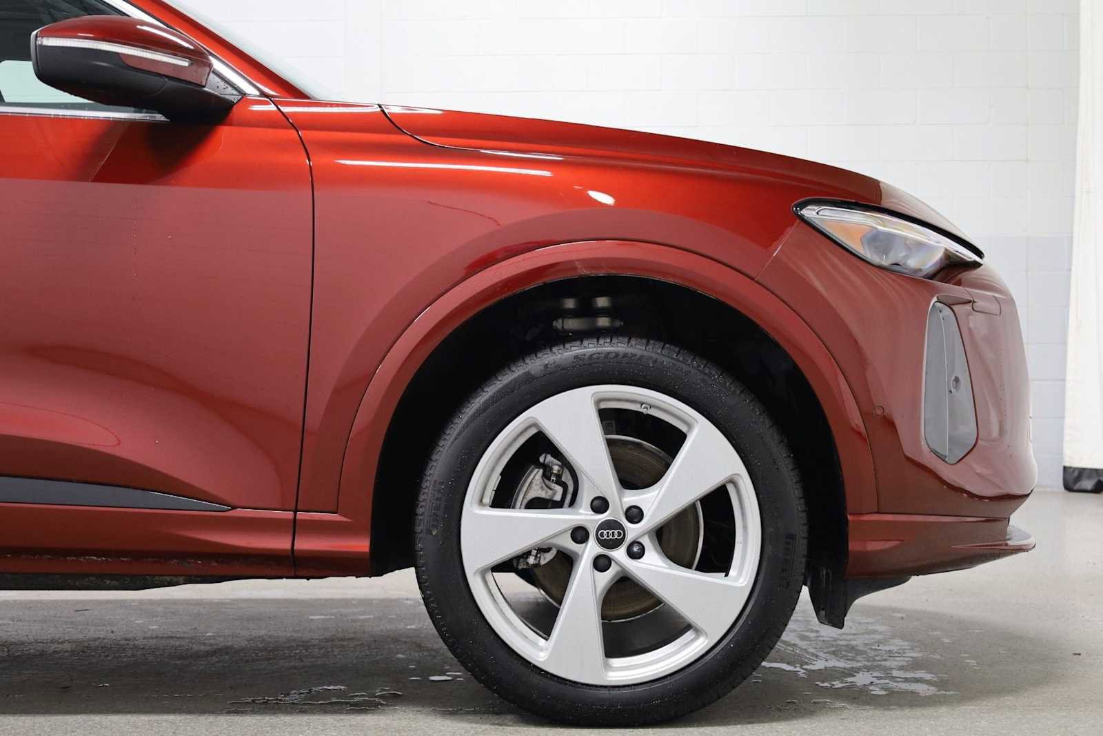 Used 2025 Audi Q5 Premium Plus w/ Premium Plus image 11