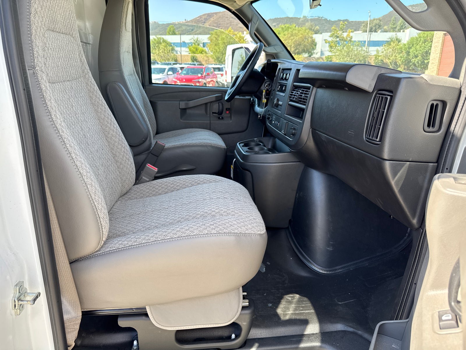 New 2025 GMC Savana 3500 w/ Power Convenience Package RWD image 16