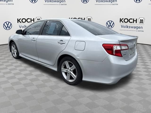 Used 2012 Toyota Camry SE w/ Leather Pkg image 6