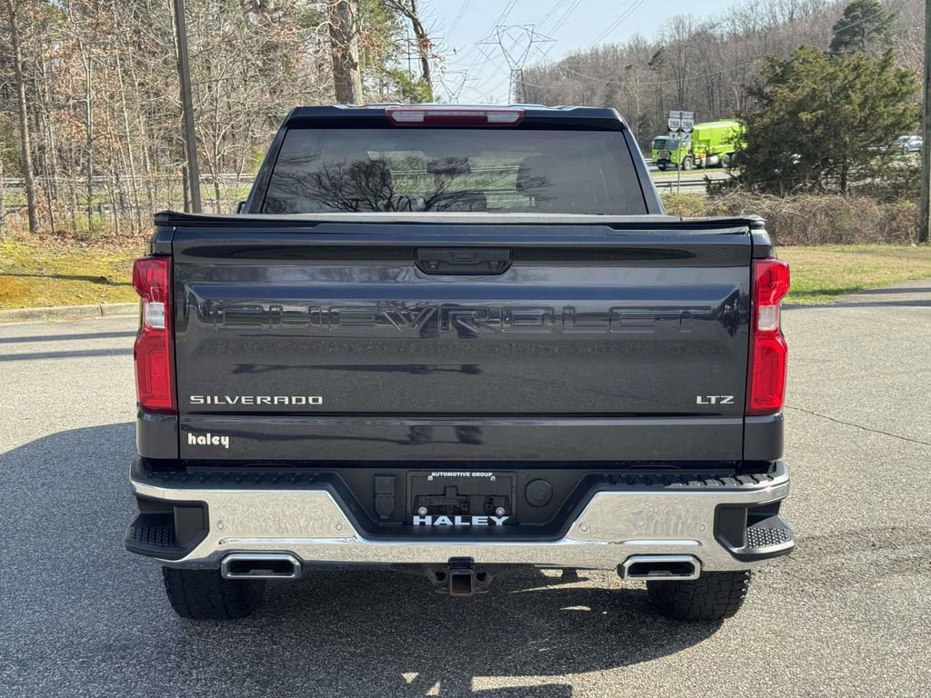 Used 2022 Chevrolet Silverado 1500 LTZ AWD/4WD image 22