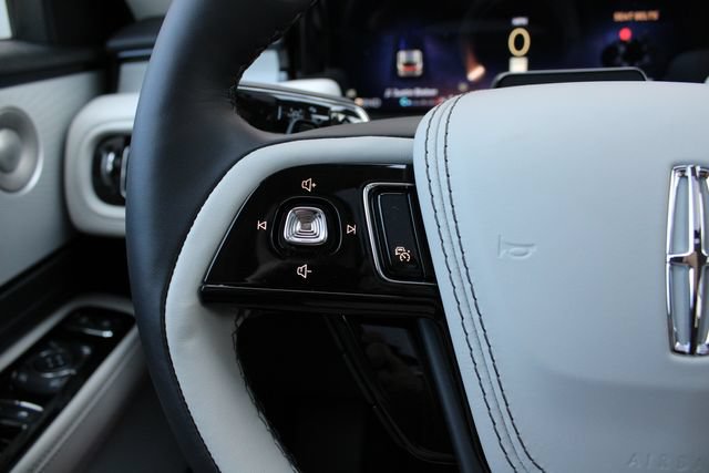New 2026 Lincoln Aviator Reserve AWD/4WD image 11
