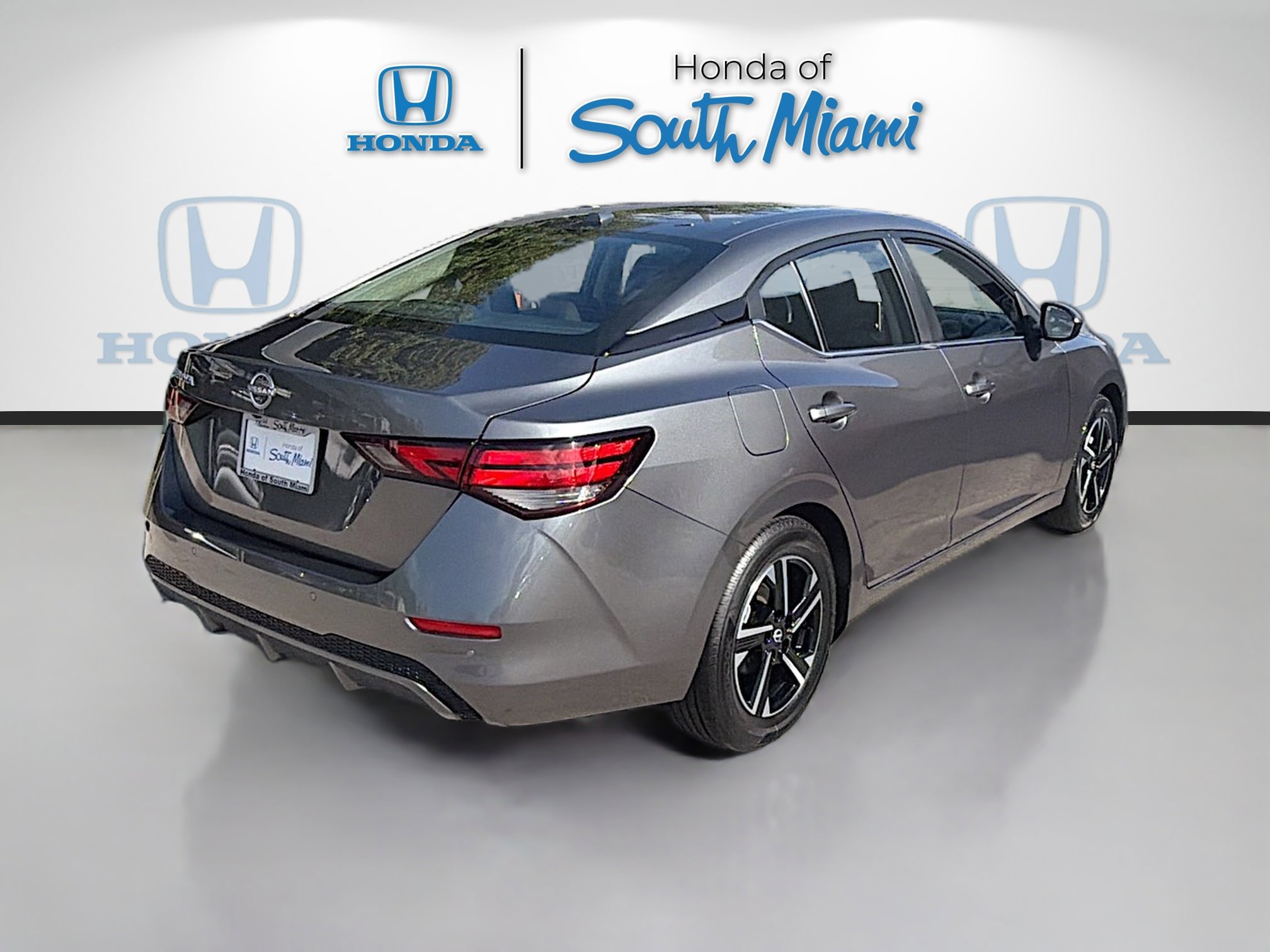 Used 2025 Nissan Sentra SV FWD image 7