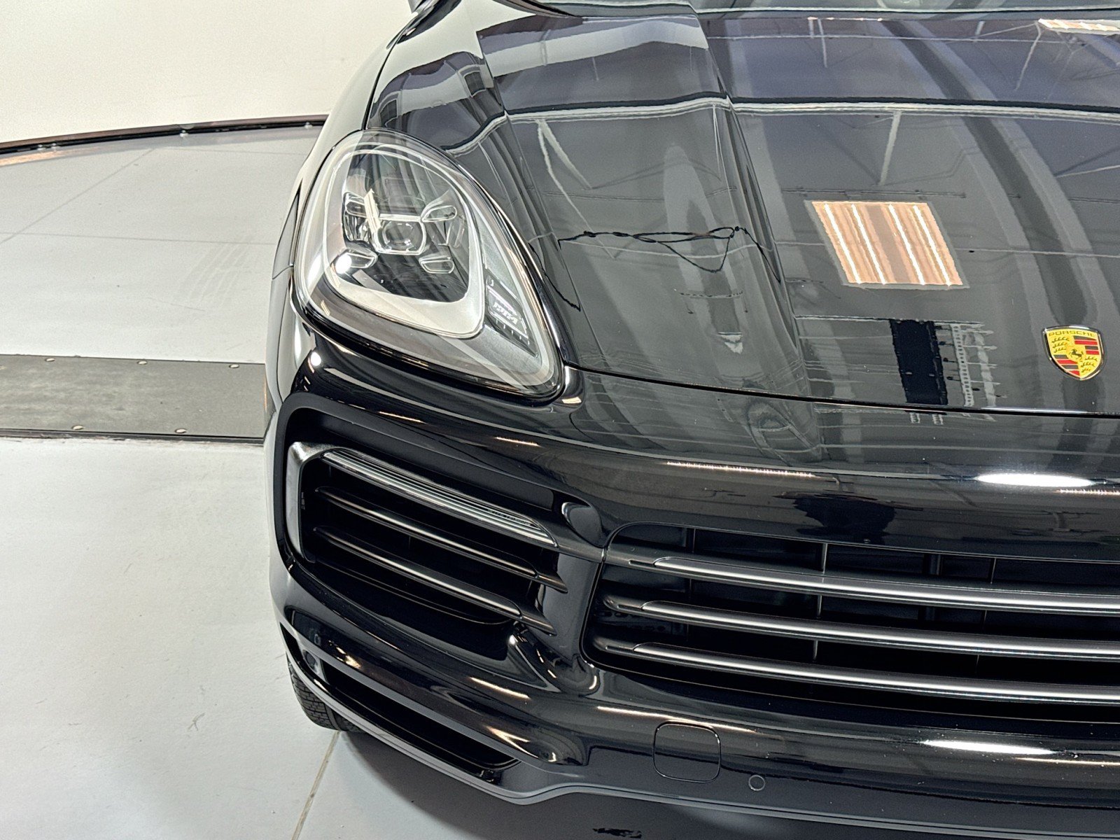 Used 2023 Porsche Cayenne Platinum Edition AWD/4WD image 27