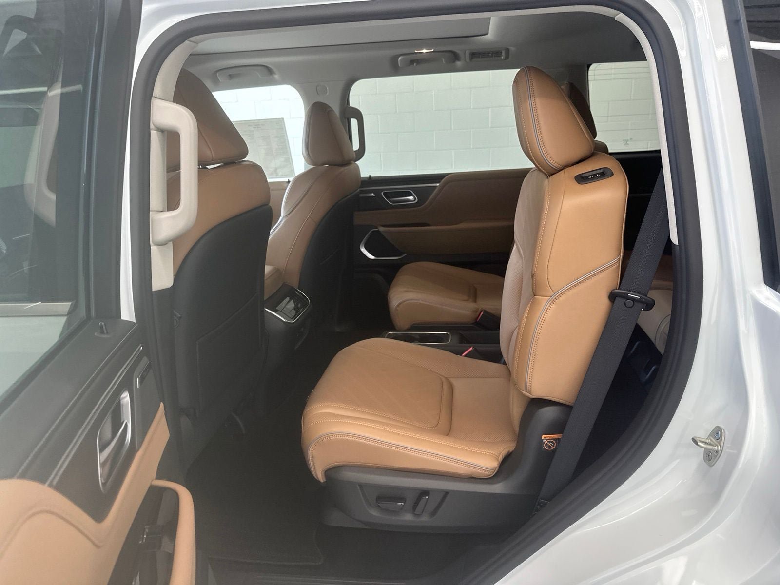 New 2027 INFINITI QX80 Luxe w/ Cargo Package AWD/4WD image 10