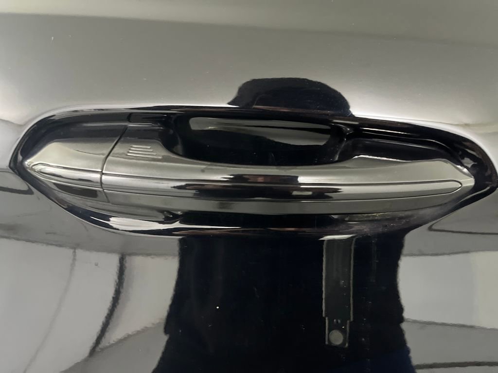 Used 2019 Ford Edge SEL w/ Equipment Group 201A image 48
