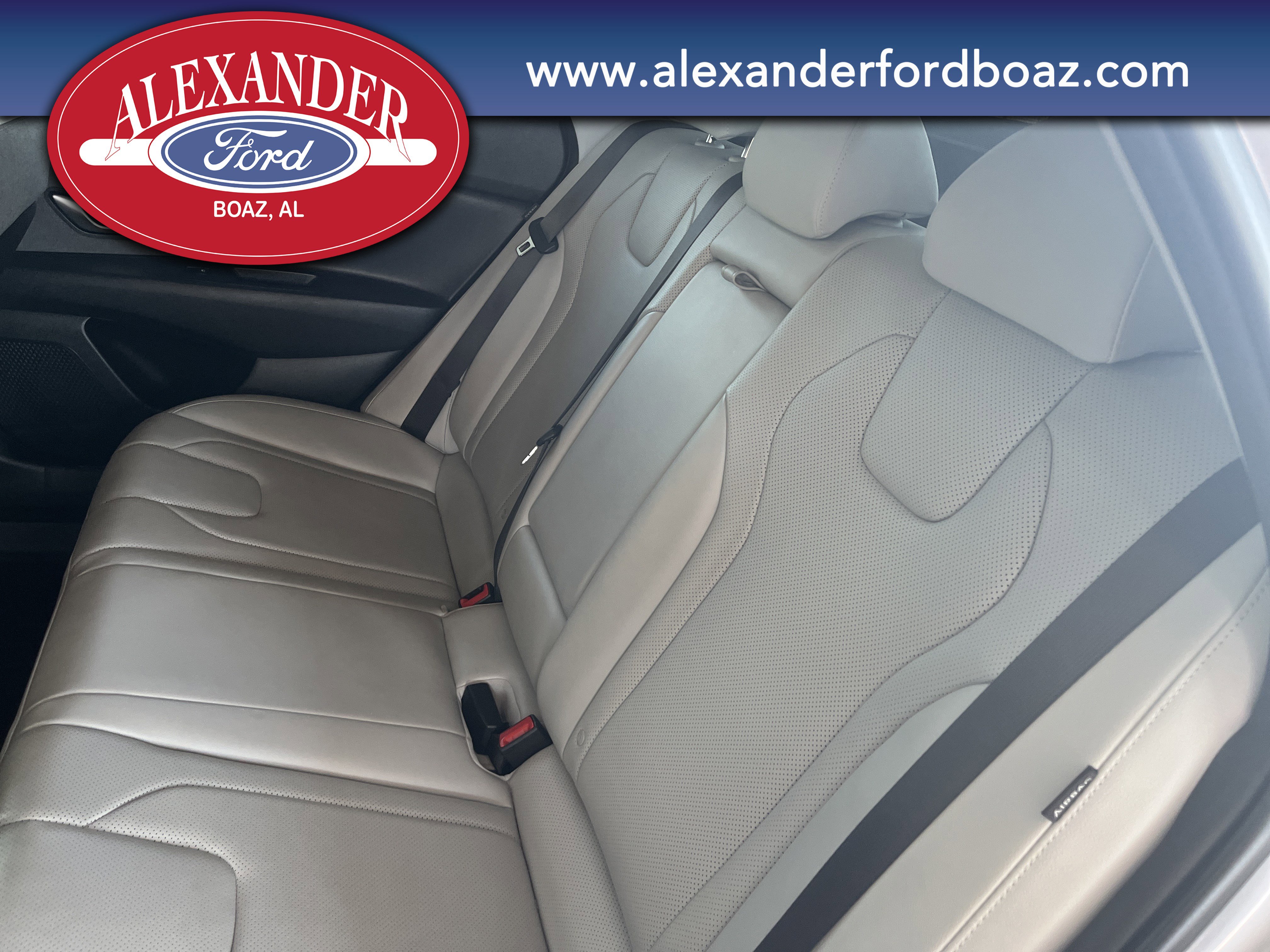 Used 2025 Hyundai Elantra Limited FWD image 13