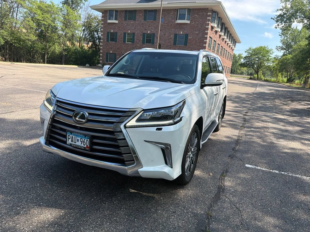 Used 2016 Lexus LX 570 4WD w/ Luxury Package image 7