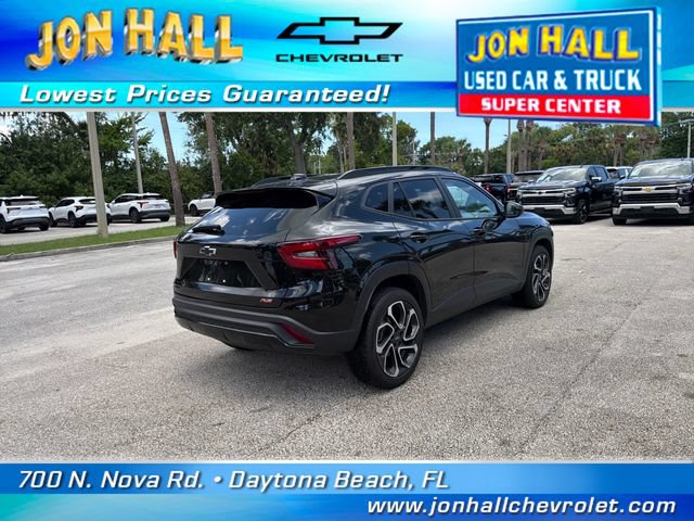 Used 2024 Chevrolet Trax RS w/ Sunroof Package FWD image 9