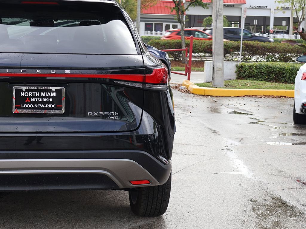 Used 2025 Lexus RX 350 w/ Convenience Package AWD/4WD image 17