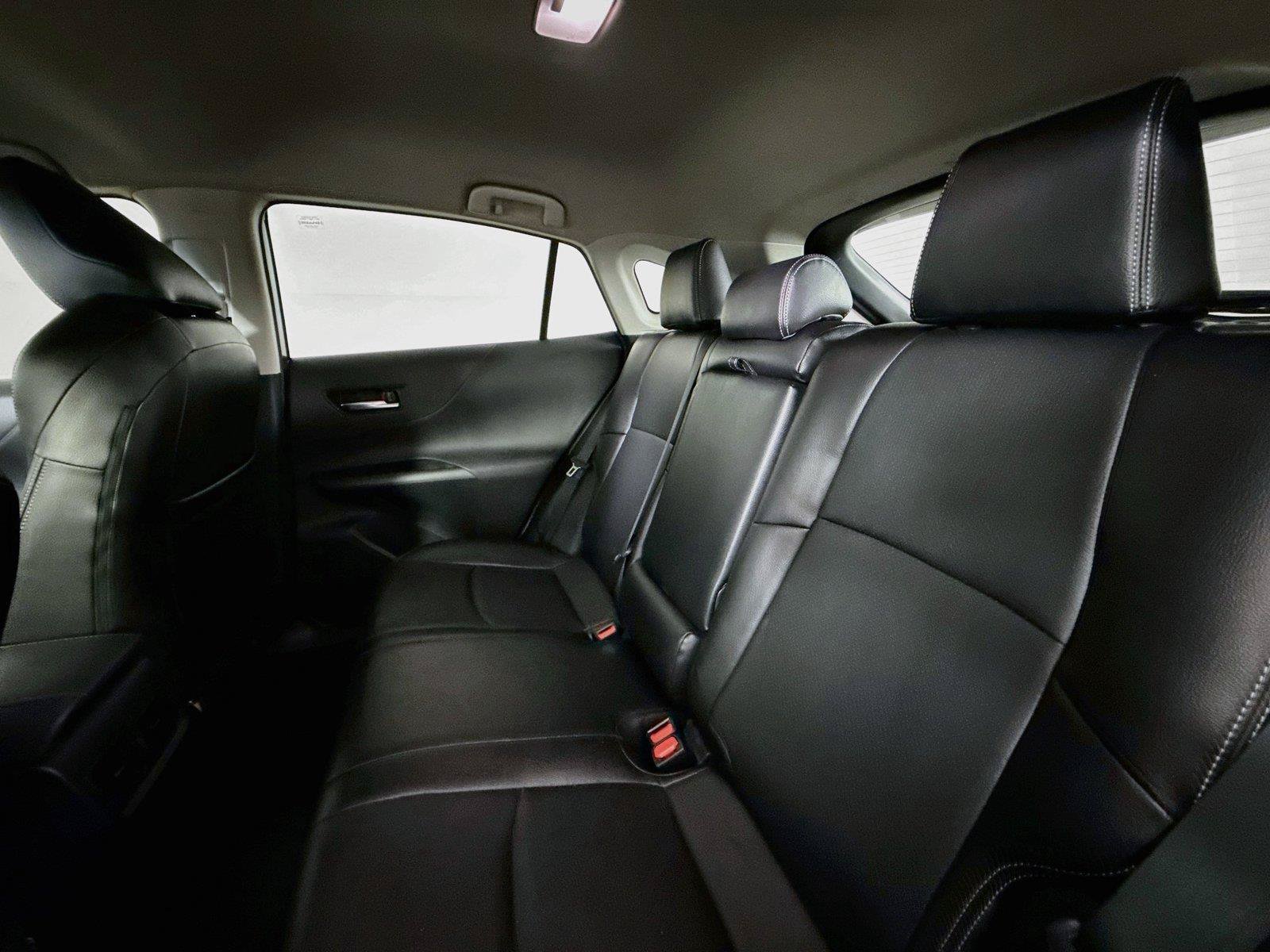 Used 2022 Toyota Venza LE AWD/4WD image 27
