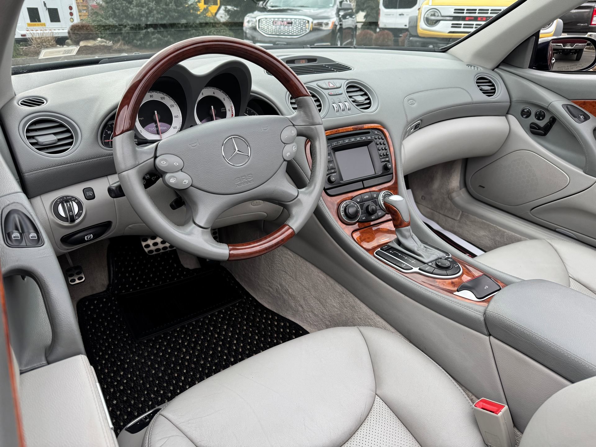 Used 2004 Mercedes-Benz SL 500 image 30