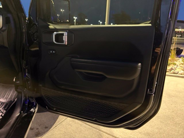Used 2021 Jeep Wrangler Unlimited Sport AWD/4WD image 17
