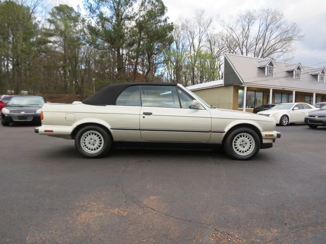 Used 1988 BMW 325i Convertible image 1