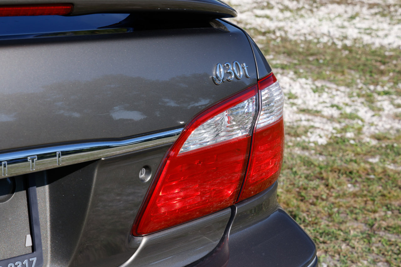 Used 2001 INFINITI I30 TOURING w/ (B03) Touring Sport Pkg image 24