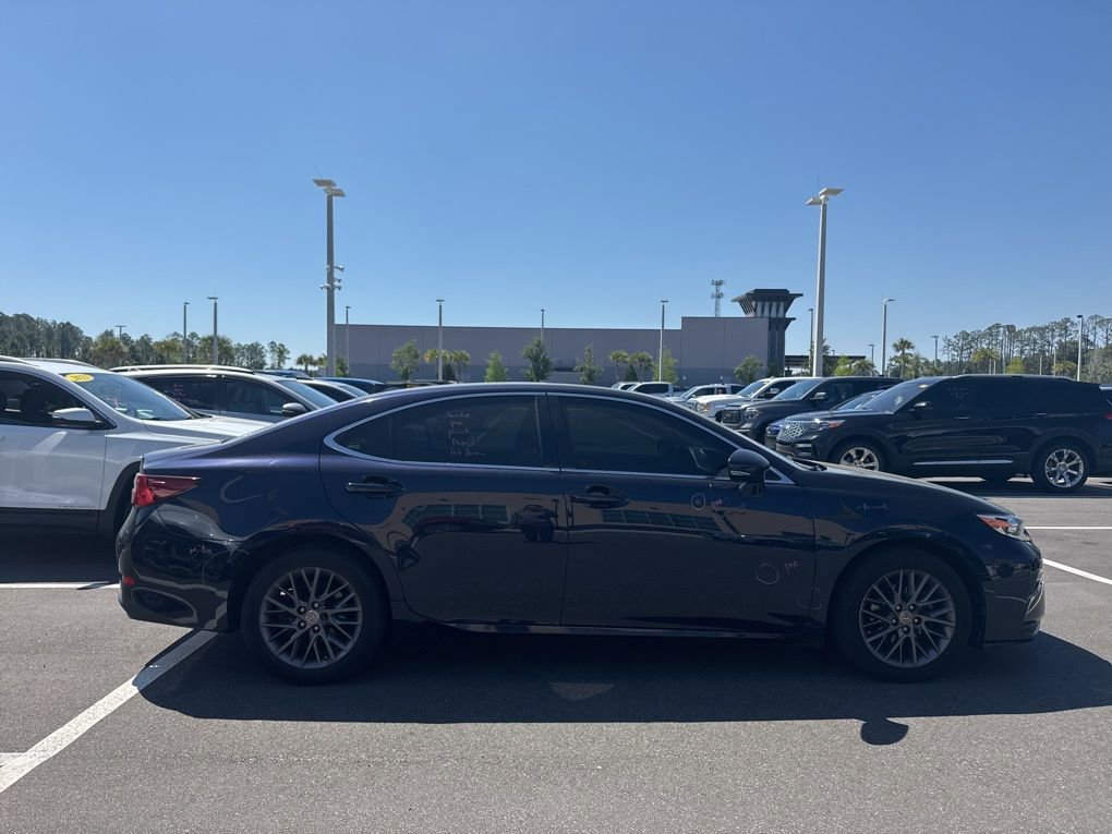 Used 2018 Lexus ES 350 w/ Navigation System Package FWD image 2