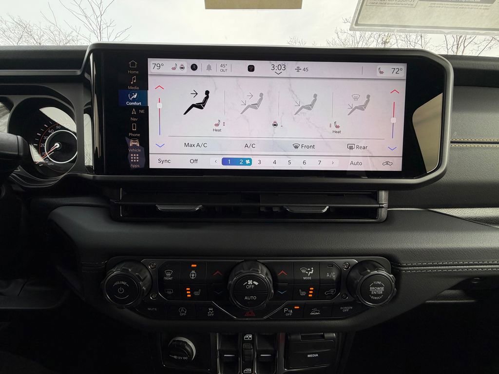 New 2026 Jeep Gladiator Sahara image 23