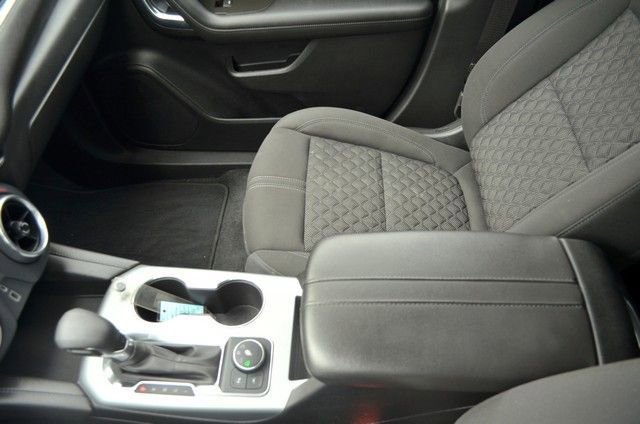 Used 2022 Chevrolet Blazer LT image 25