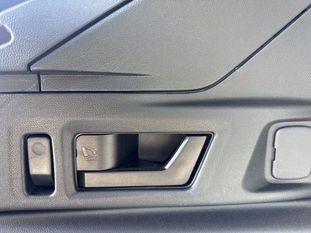 Certified 2025 Subaru Outback Limited w/ Tech Package 2 image 16