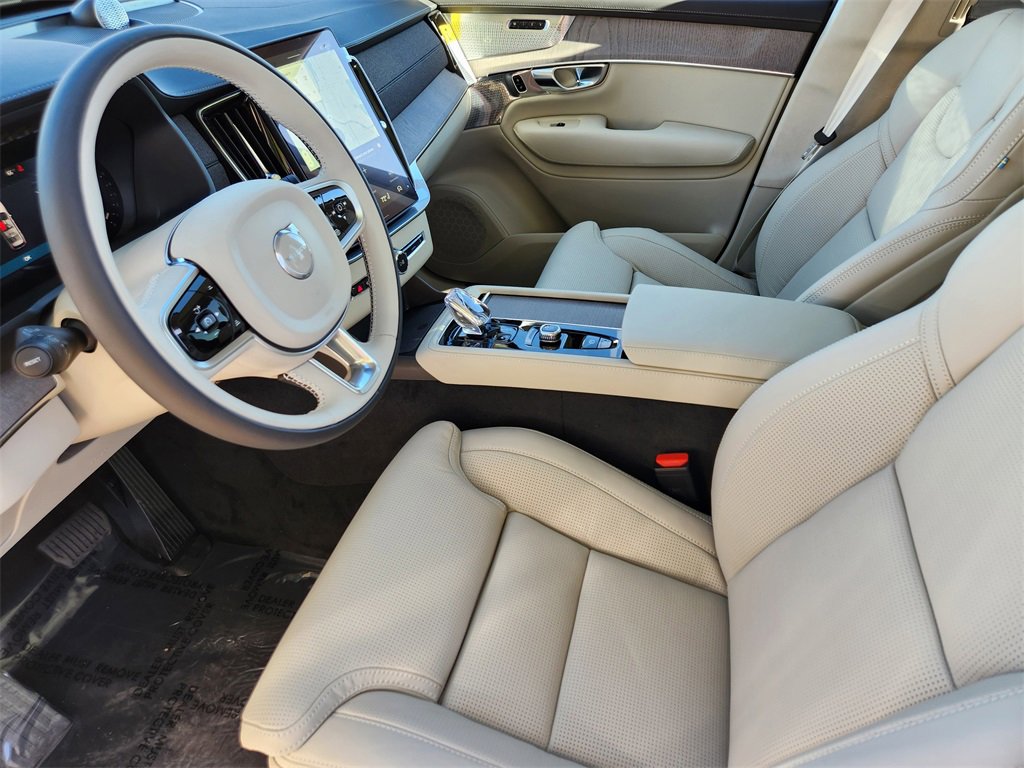 New 2026 Volvo XC90 B6 Ultra w/ Lounge Package image 7