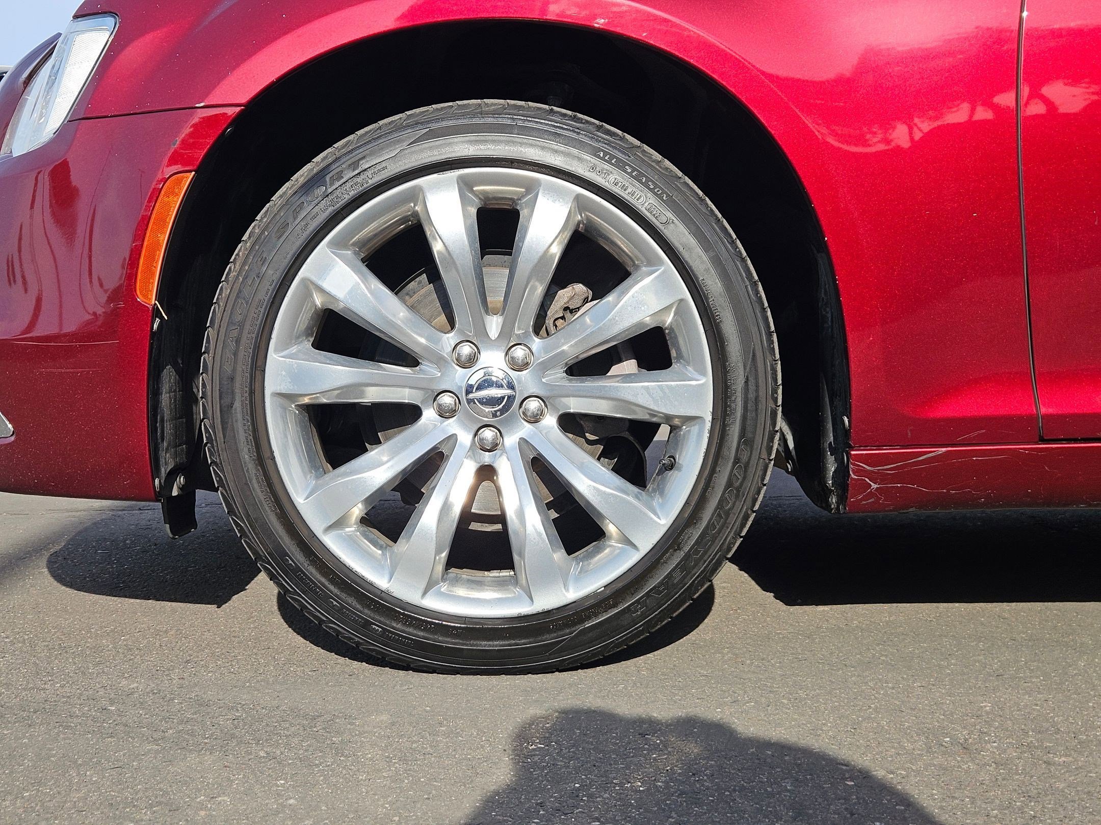 Used 2019 Chrysler 300 Limited image 10