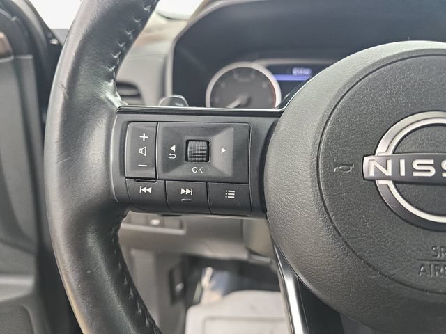 Used 2022 Nissan Rogue SV w/ SV Premium Package FWD image 17