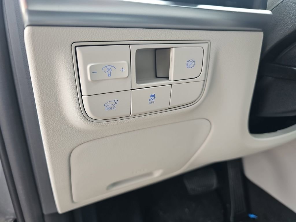 New 2025 Hyundai Tucson Limited AWD/4WD image 16