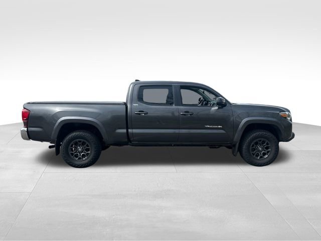 Used 2018 Toyota Tacoma SR5 image 6